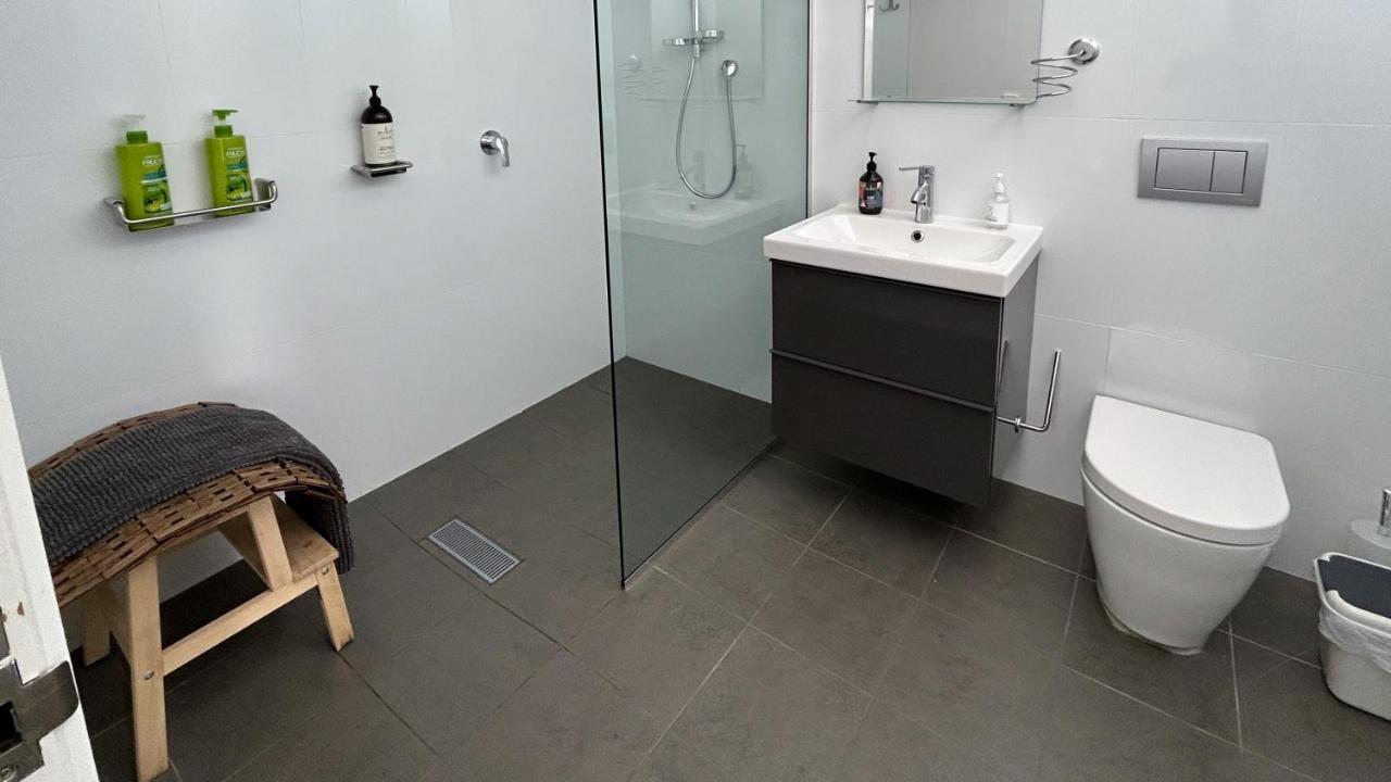 Вилла The Orange House Premaydena Экстерьер фото